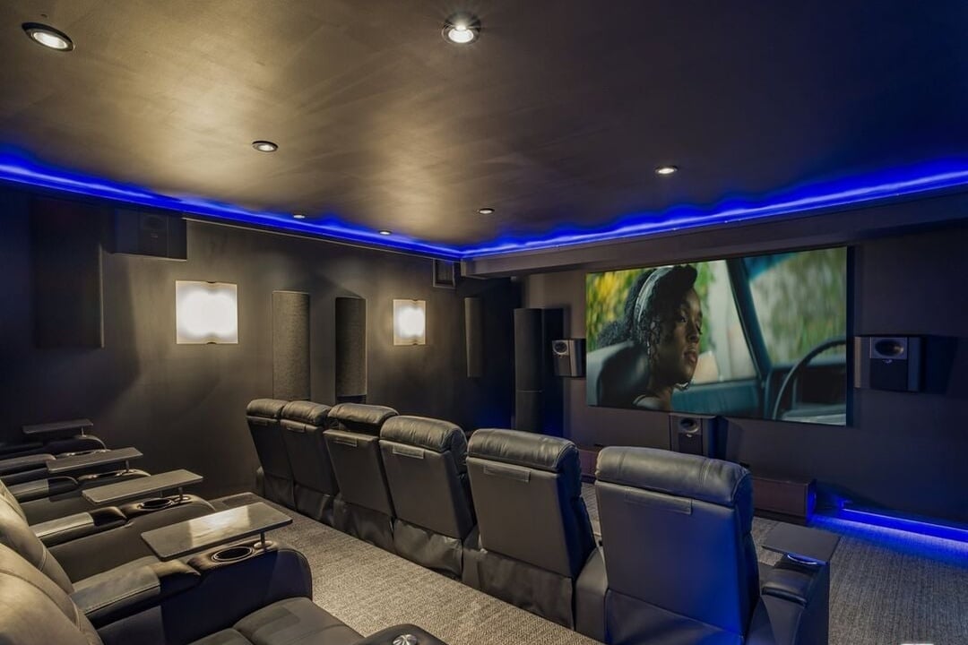 Monarch Crest, Sierra Mar Pl, 90069