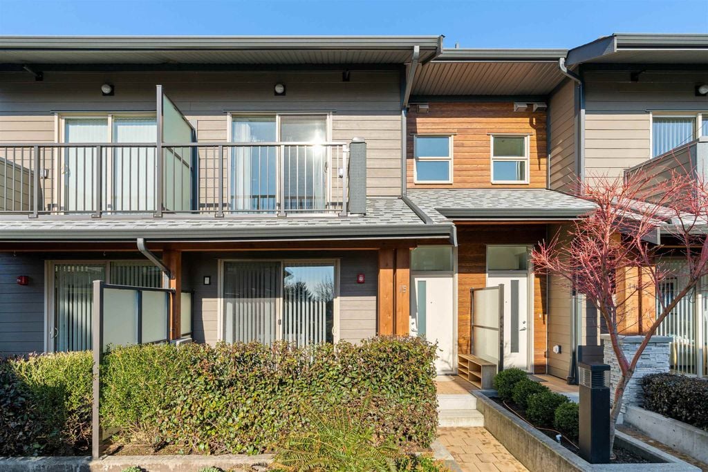 244 E 5th St, #15