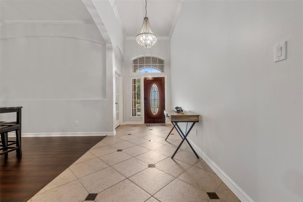 3011 Douglas Creek Ln