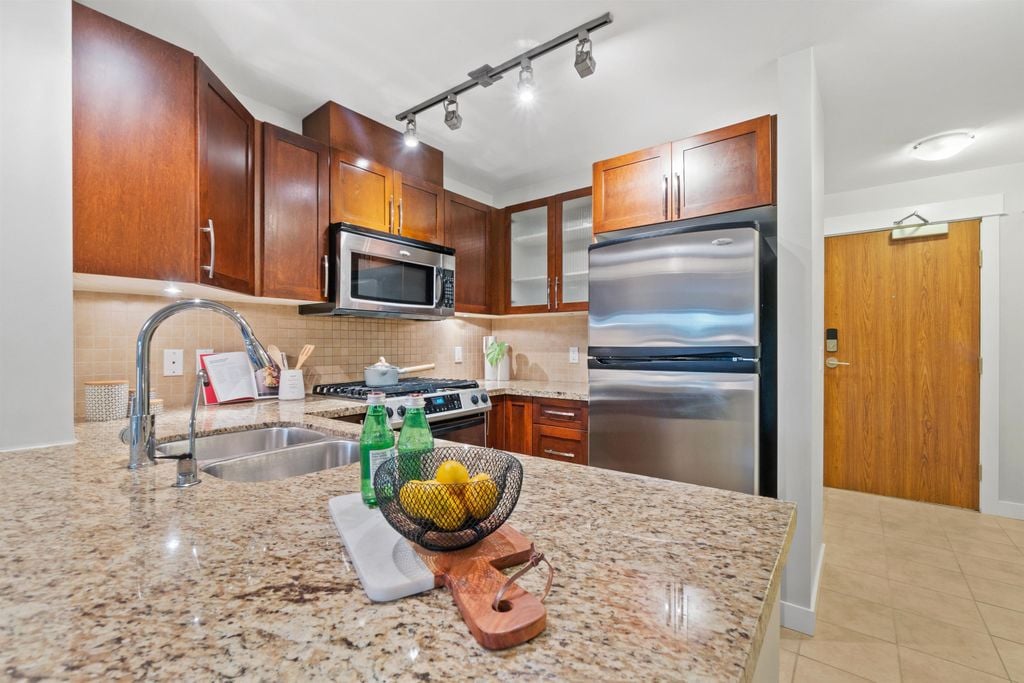 1468 St Andrews Ave, #210