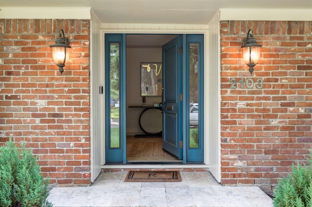 2103 Stoney Brook Dr