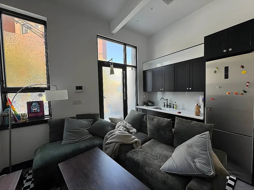 205 Central Ave 4A