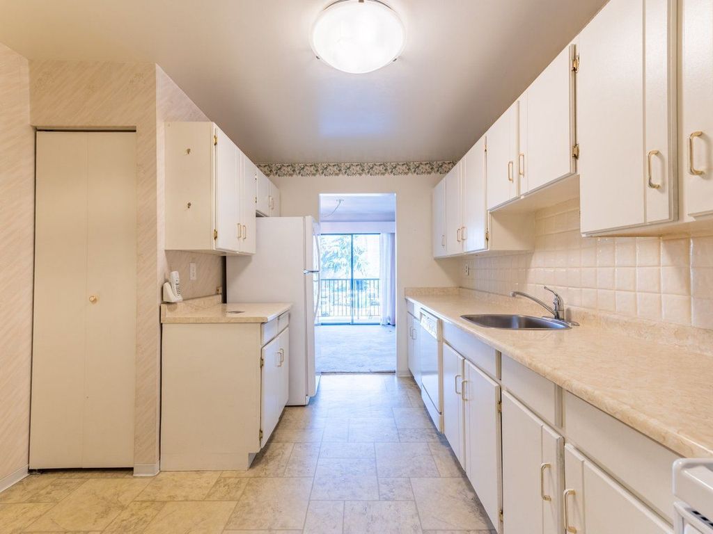 4111 Francis Rd, #213