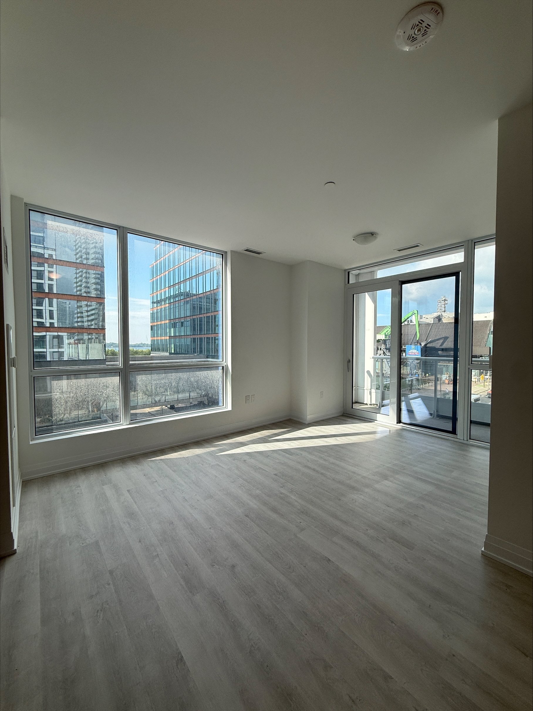 15 Richardson Street, Toronto Unit: 524