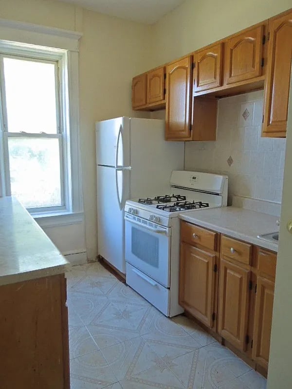 1211 Nostrand Avenue 2F