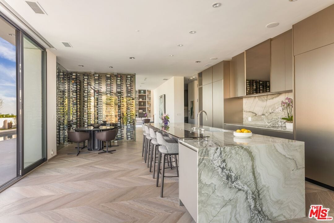 Monarch Crest, Sierra Mar Pl, 90069