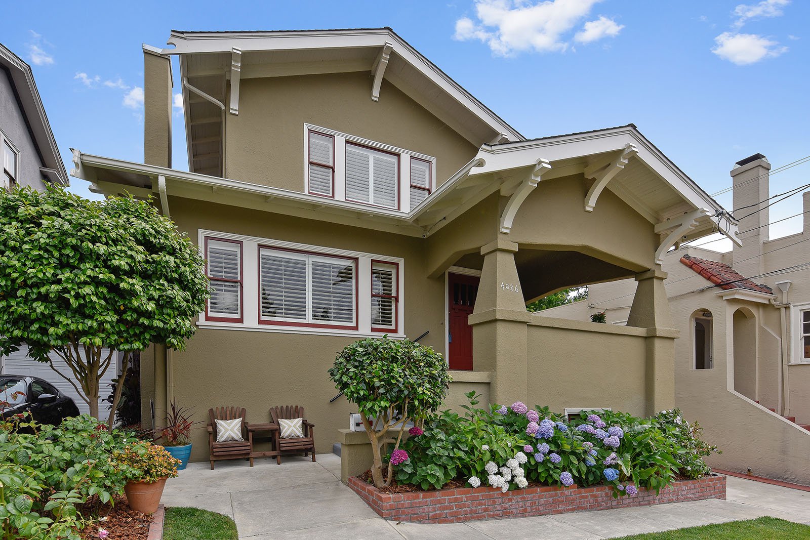 4026 Lakeshore Ave.