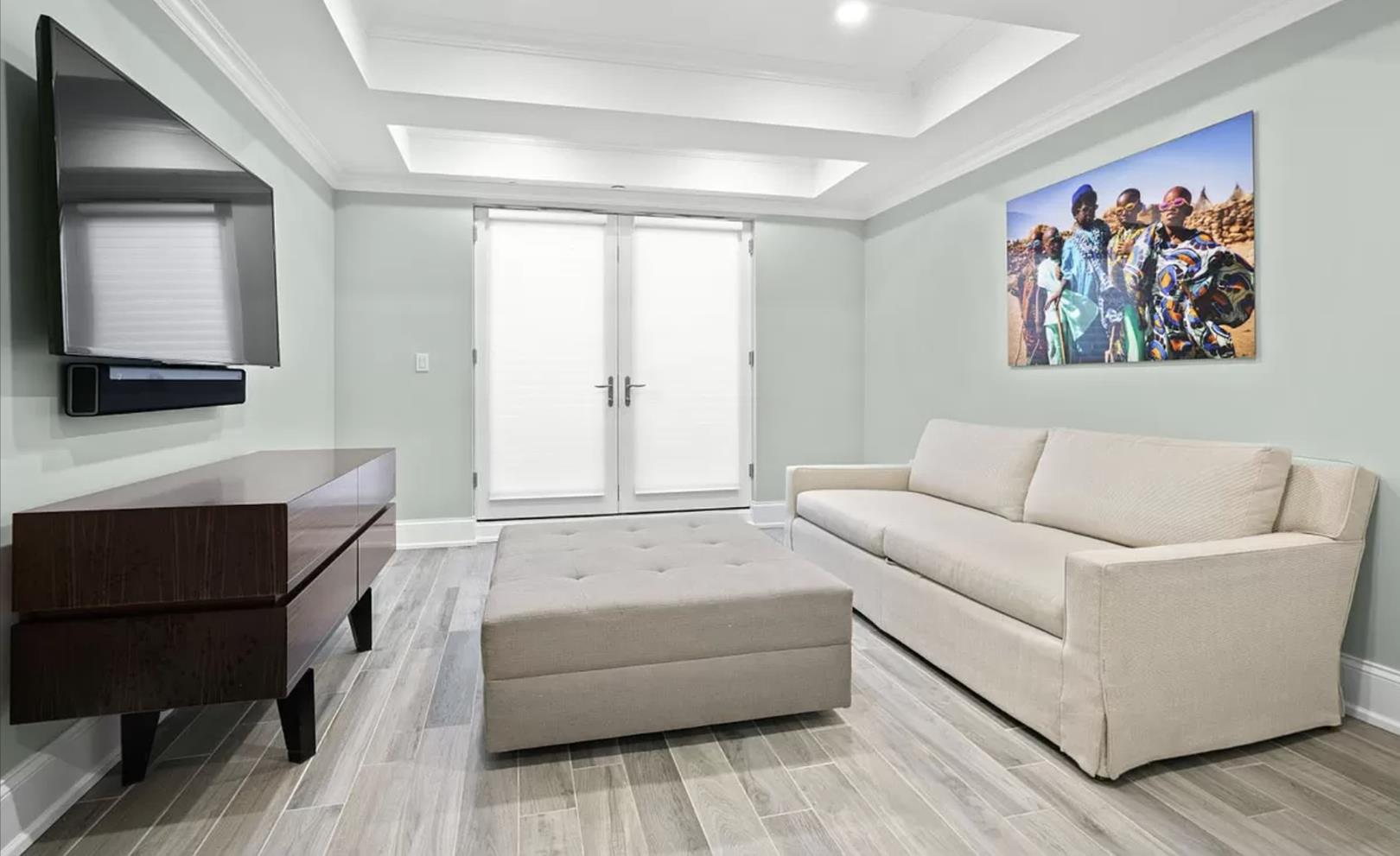 227 East 67th Street, Apt M-2