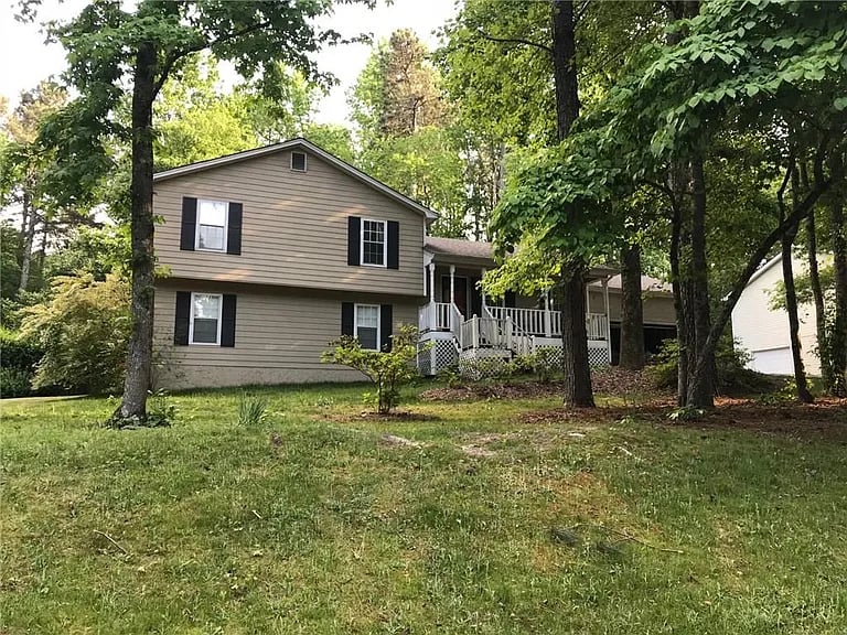 2320 Rockwell Dr