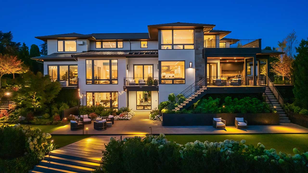 AN ELEVATED VISION ON CLYDE HILL