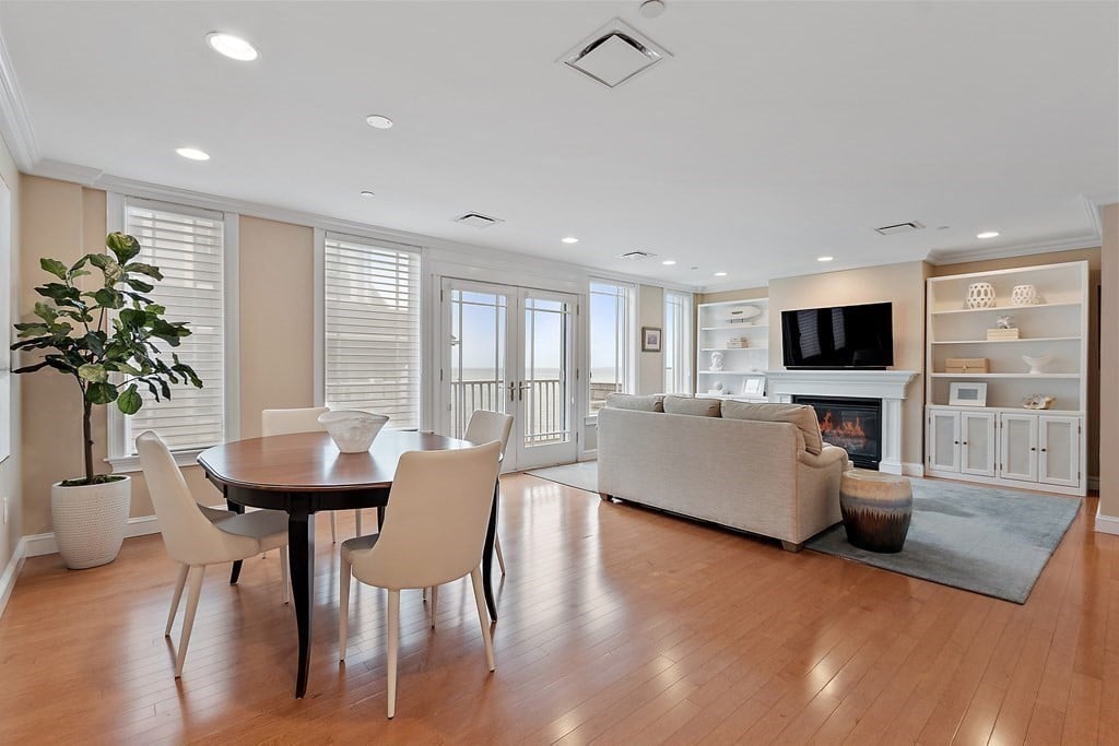 225 Humphrey St, #6