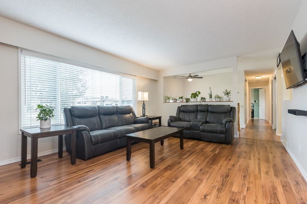 45440 Spartan Cres