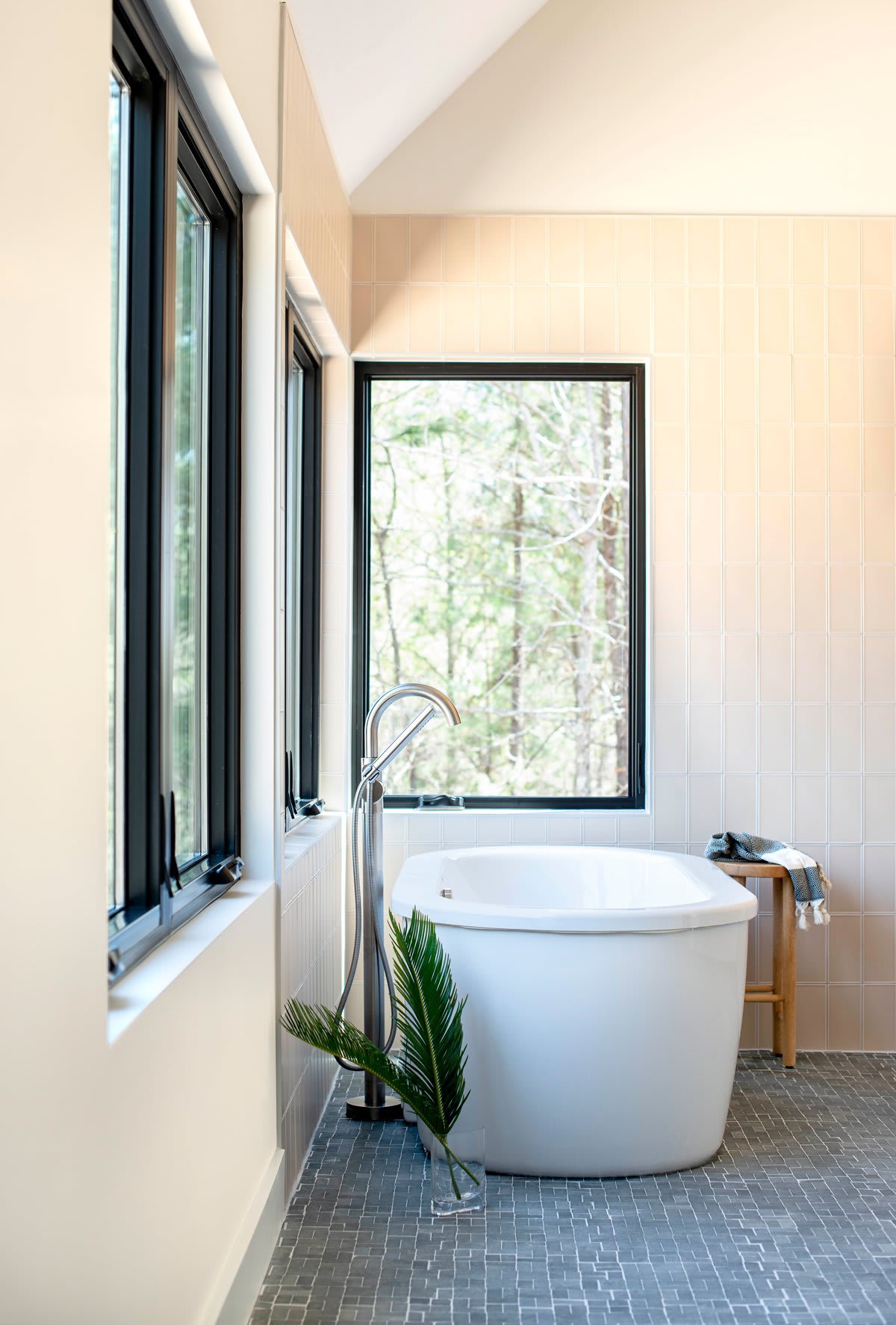 House Tour: Scandi-Modern Farmhouse