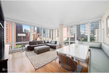 250 East 53rd St., #1004 Midtown E