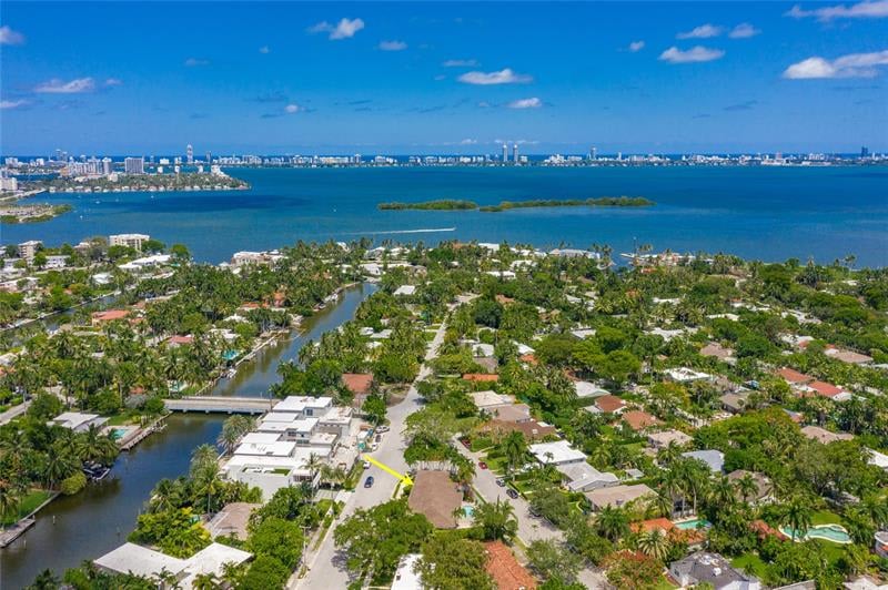 840 Northeast 76th St