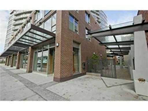 202-445 W 2nd Ave