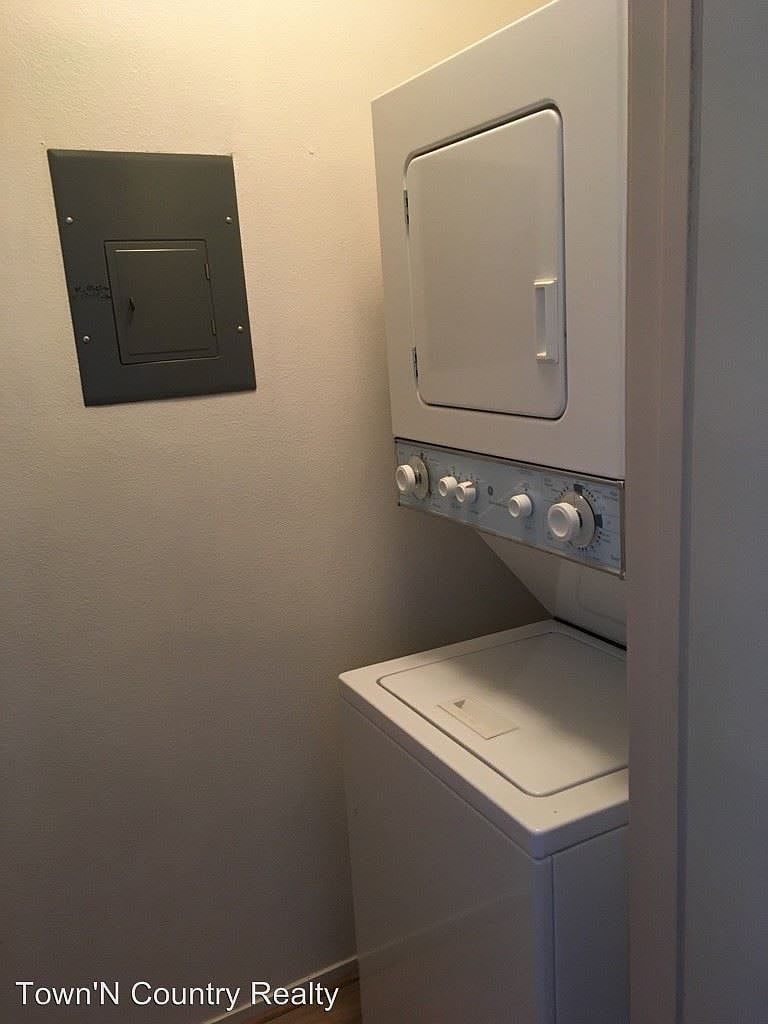 1056 Padre Dr UNIT 2