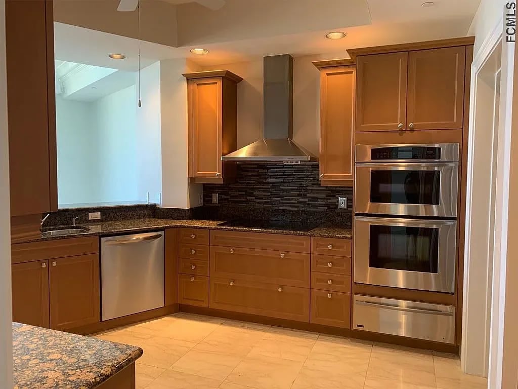 7 Ave De La Mer APT 901