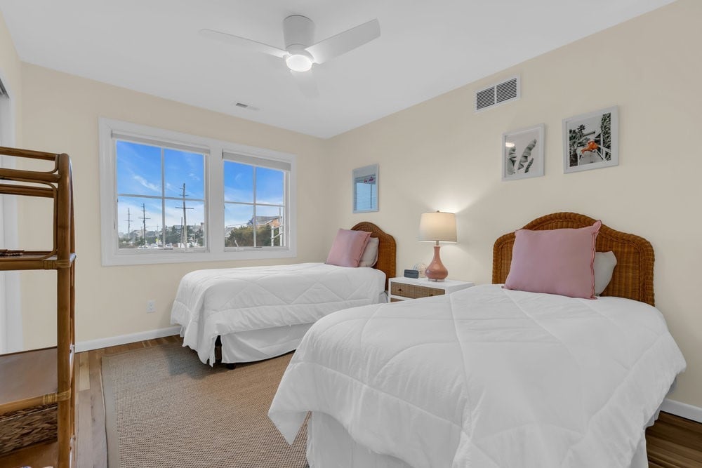 #1019 Great Location just off of East Avenue