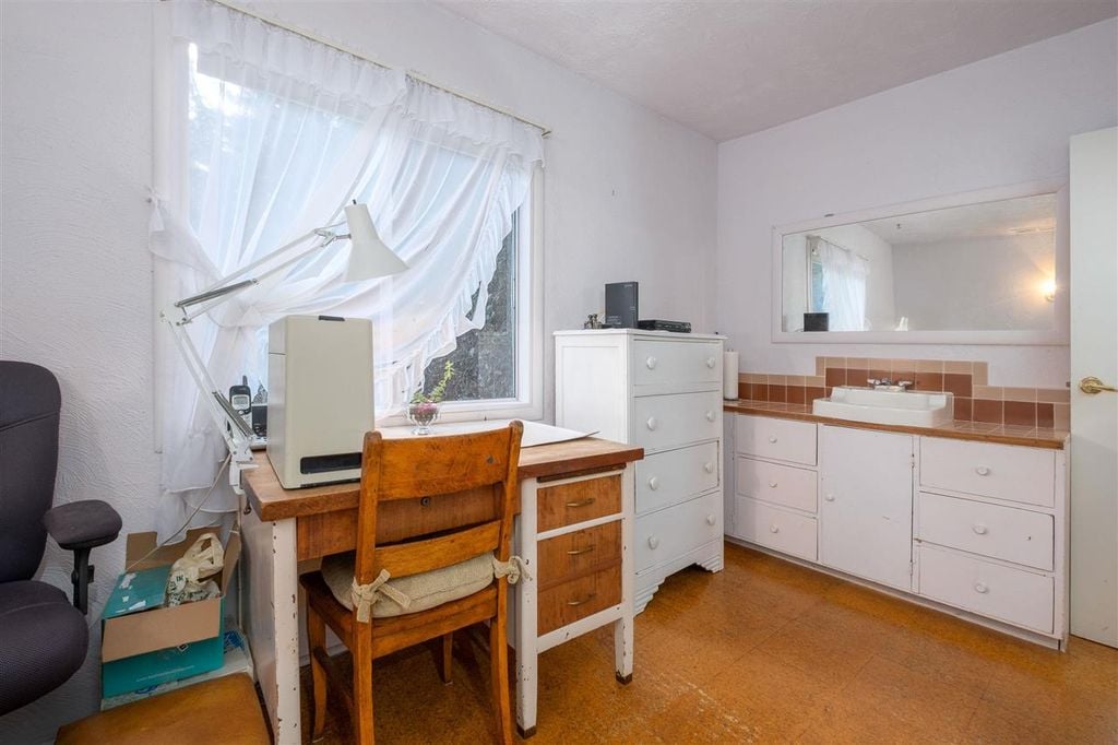 4520 Lynn Valley Rd