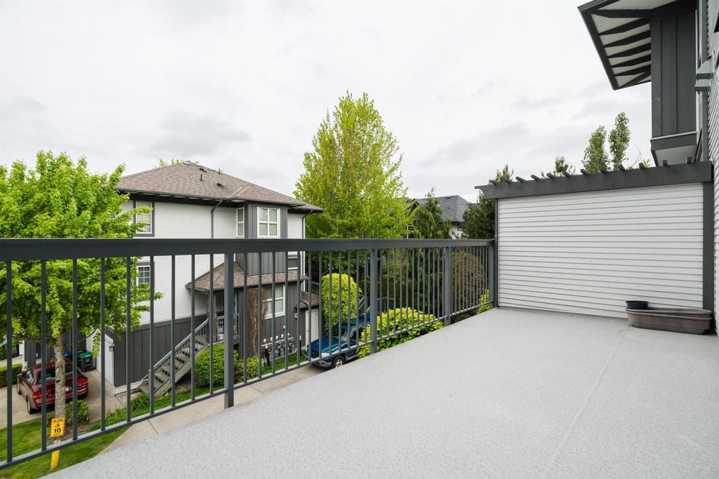 18777 68a Ave, #11