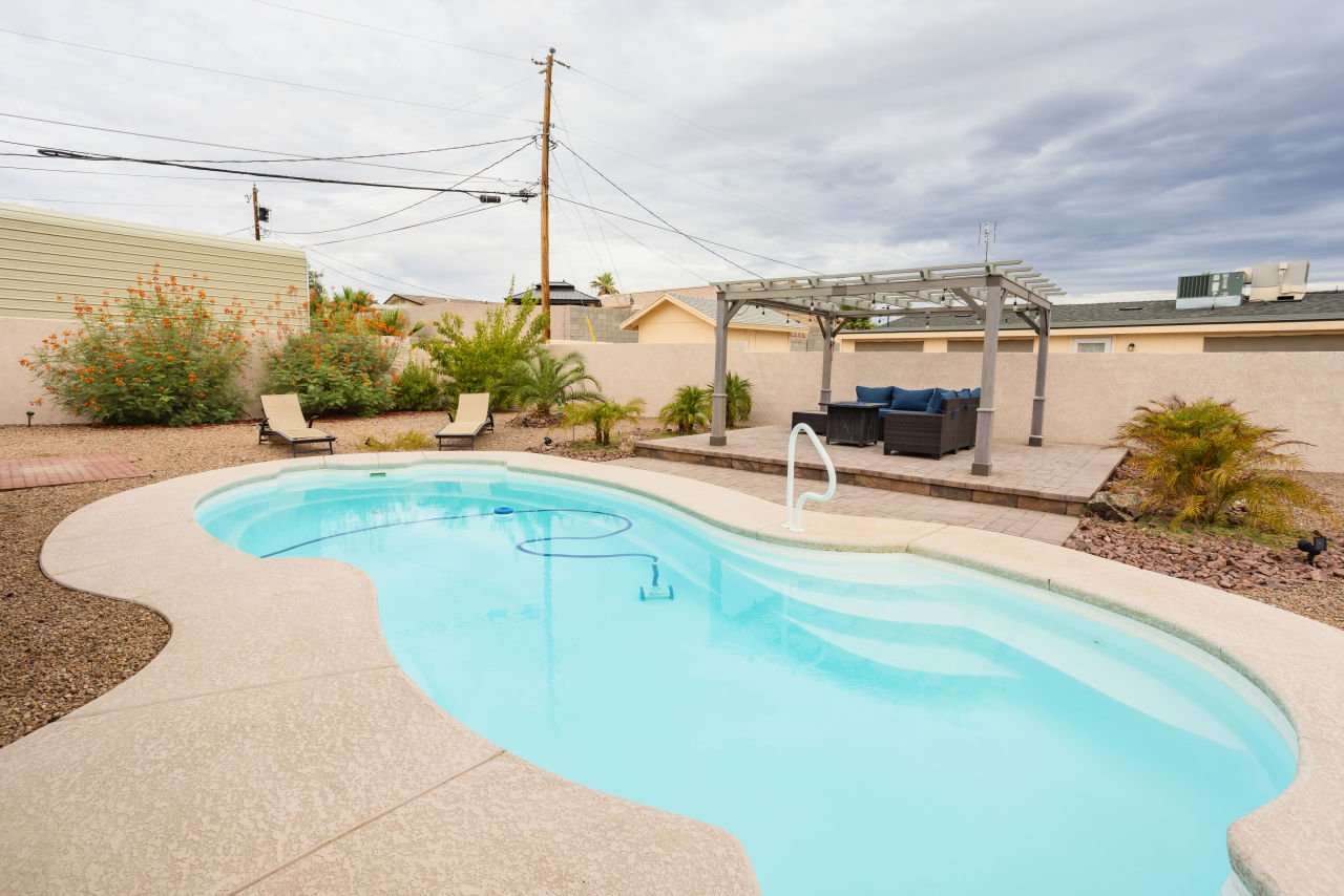 2870 Canyon Oak Dr