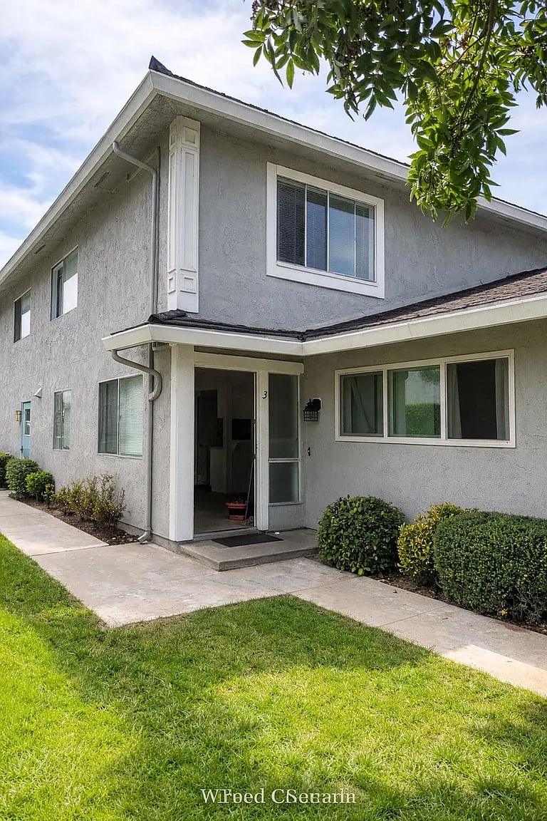 5935 Hickory St APT 3