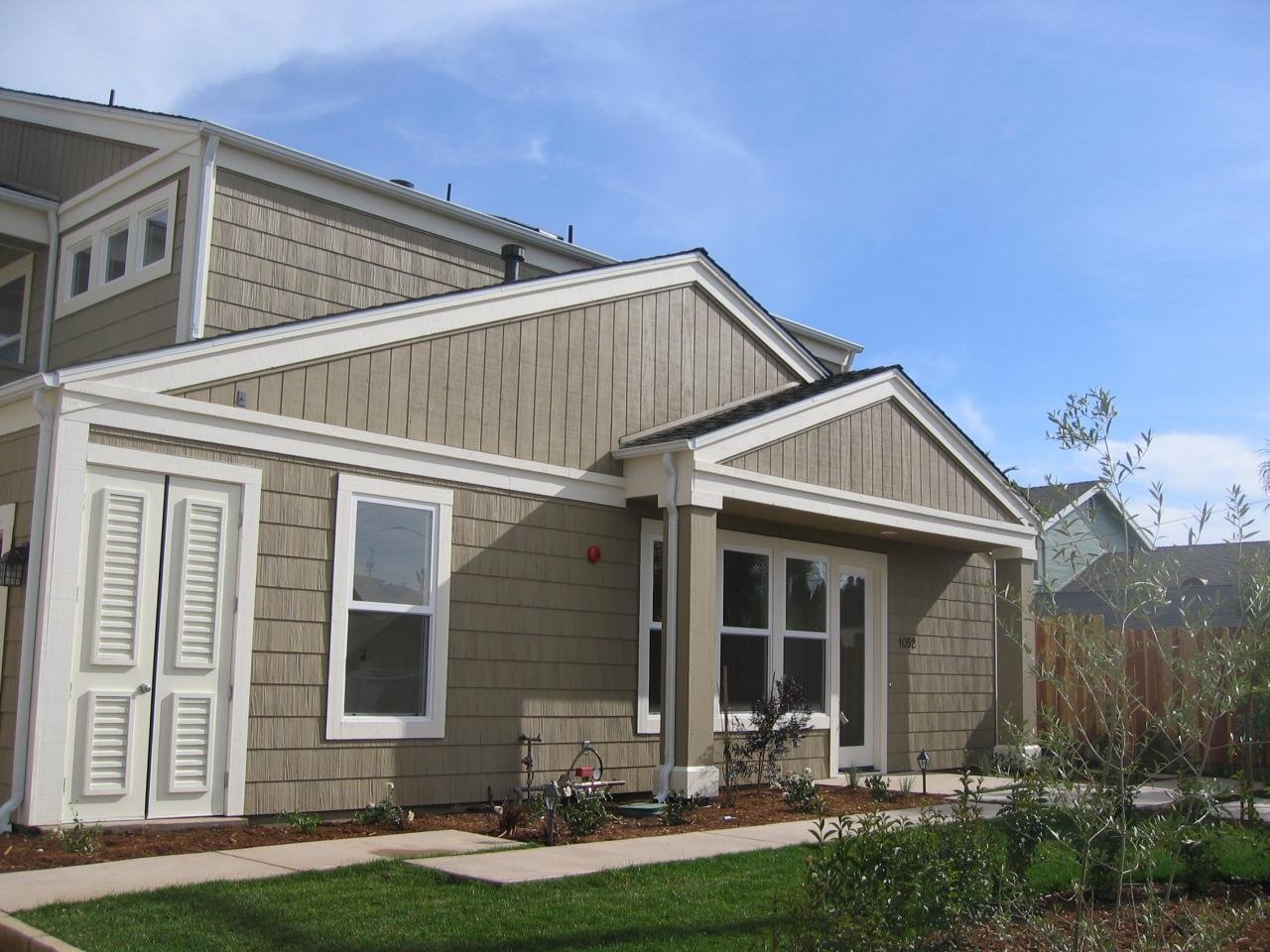 1052 Cramer Rd