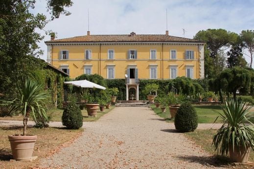 Luxury Villa Near Perugia with Pool