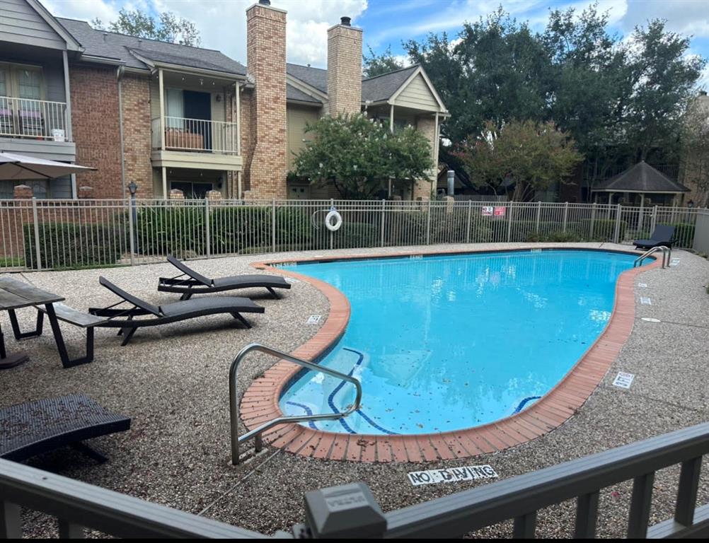 11201 Lynbrook Dr 3824