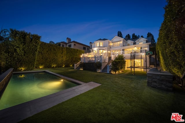 Chateau Crown