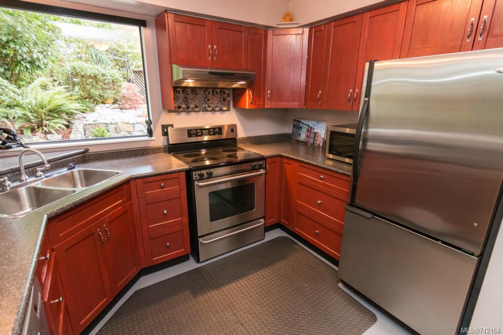 28 Falstaff Pl