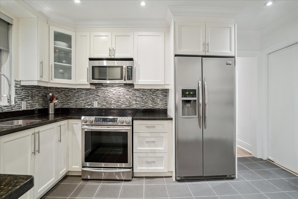 Executive Rental in Forest Hill