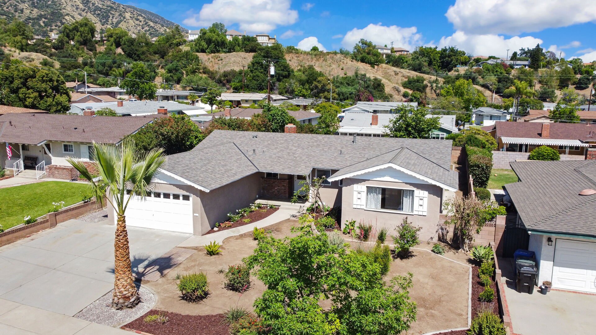 1146 N Soldano Road