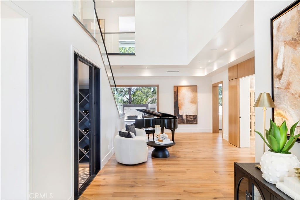 6 Pinehurst Ln, Newport Beach, CA