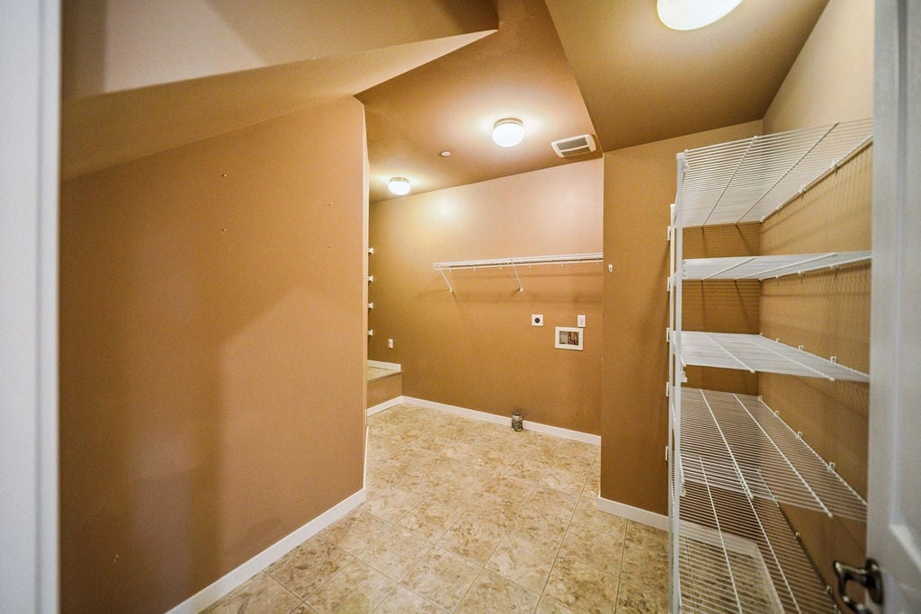 2353 Yakima Court