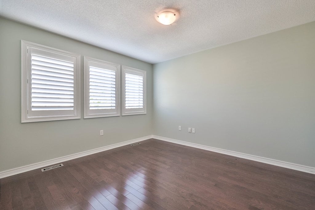 2151 Bingley Cres