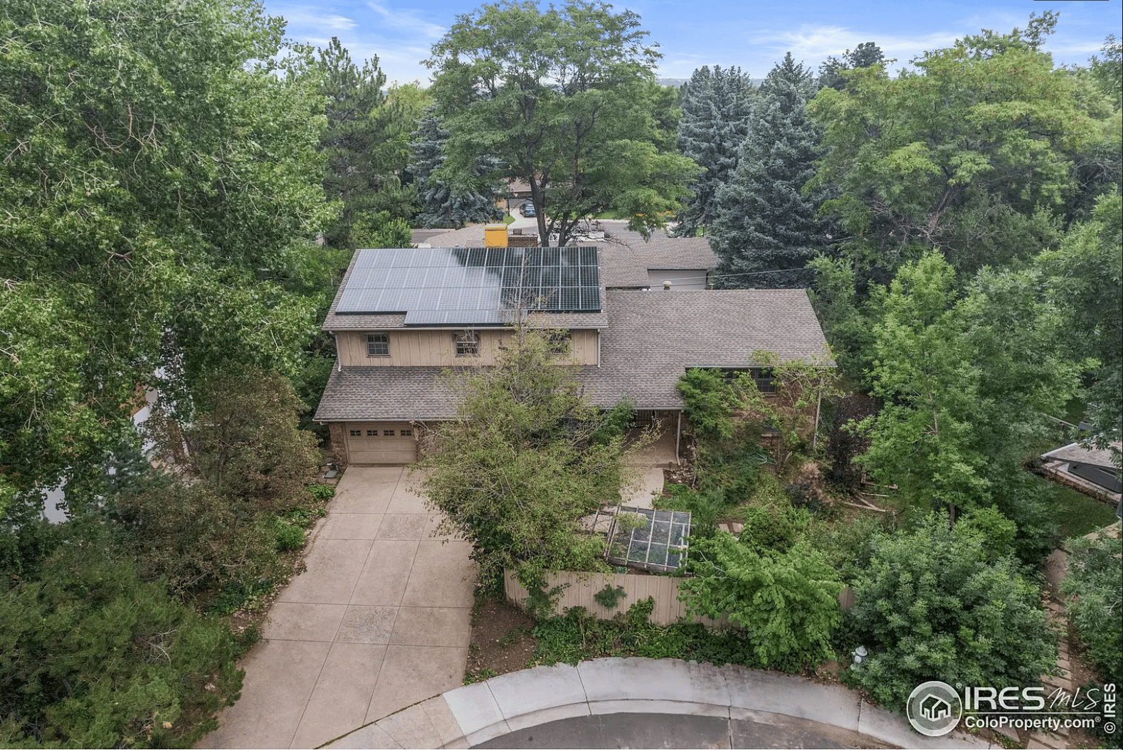 240 Abbey Place 