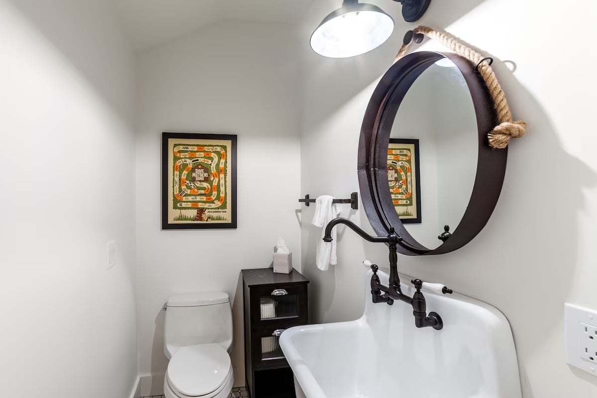 Luxury 5 Bedroom Katama Estate With Pool & Hot Tub