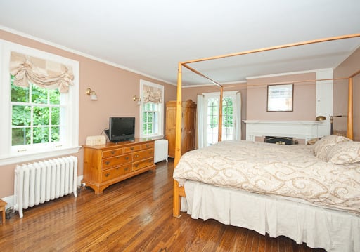 1127 Sheridan Rd