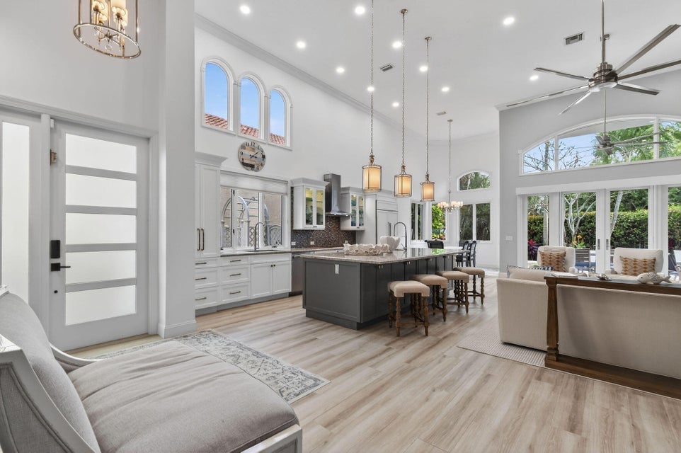 302 Alicante Drive