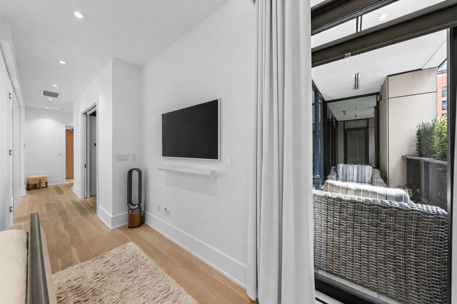Ultra-Exclusive Yorkville Address