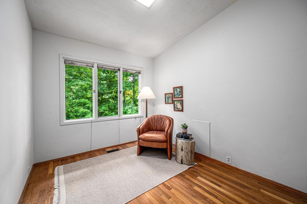 2 Bartram Dr