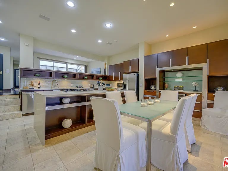 4007 Ocean Front Walk