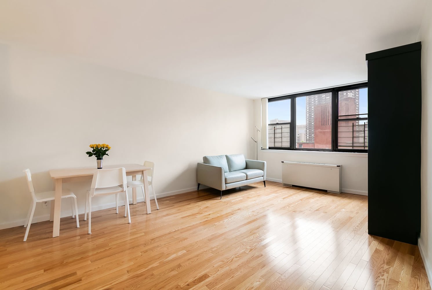 225 E 36th St, Unit 16E