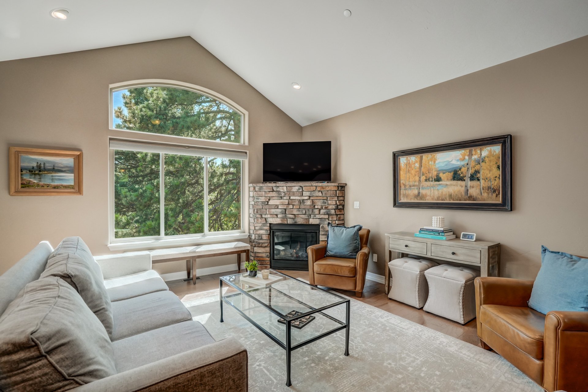 429 Stone Cottage Grove