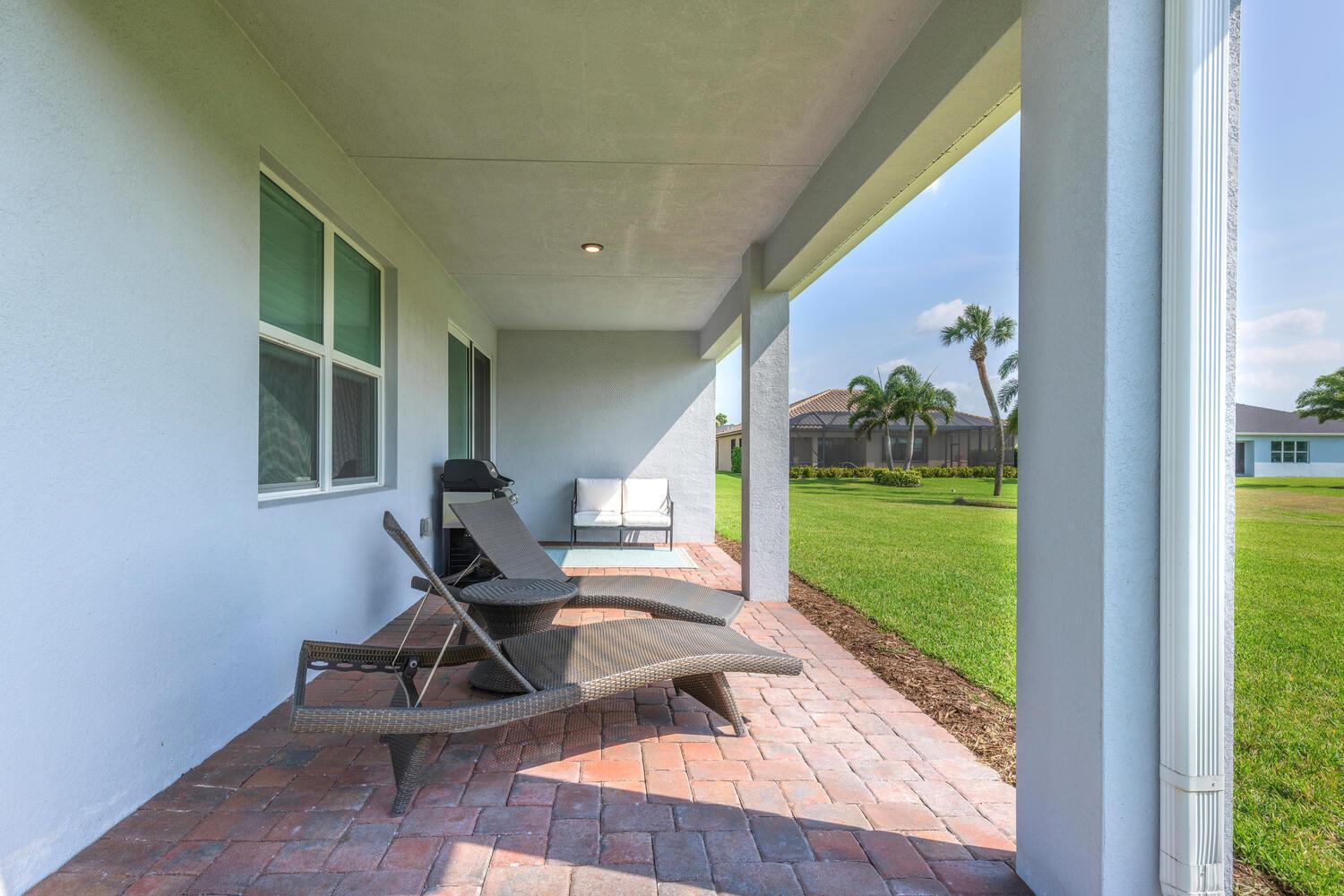 6358 Arcadia Square