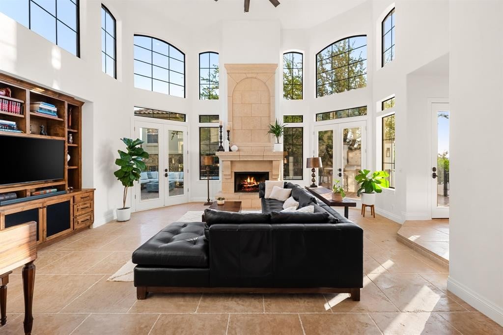 Sold in Lake Pointe