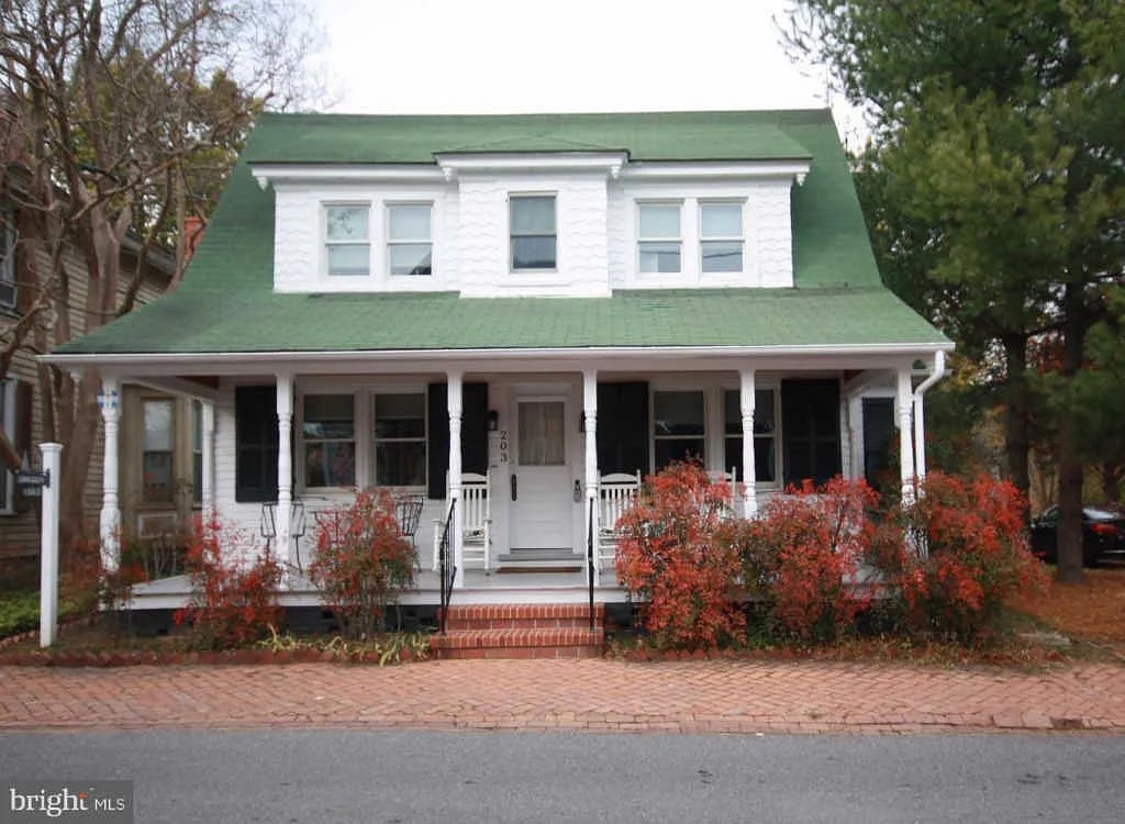 203 Cherry St, Saint Michaels, MD 21663