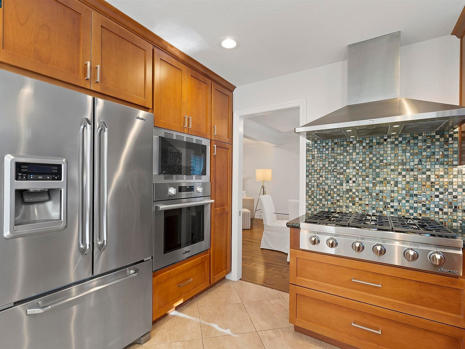1410 De La Cruz Way